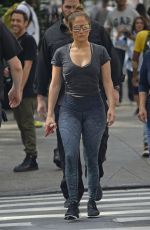 JENNIFER LOPEZ Heading to a Gym in New York 09/26/2017