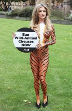 JOANNA KRUPA Wearing Bodypaint Protesting Outside Westminster in London 09/11/2017
