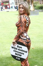 JOANNA KRUPA Wearing Bodypaint Protesting Outside Westminster in London 09/11/2017