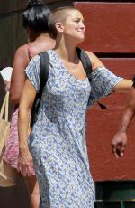 KATE HUDSON and Maddie Ziegler on the Set of Sister in West Hollywood 08/31/2017