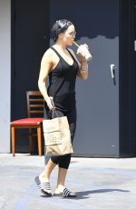 KATE HUDSON Heading to a Gym in Brentwood 09/02/2017