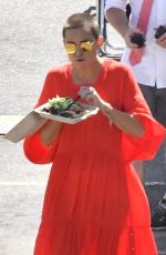 KATE HUDSON Out for Lunch on the Set of Sister in Los Angeles 09/06/2017