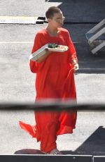 KATE HUDSON Out for Lunch on the Set of Sister in Los Angeles 09/06/2017