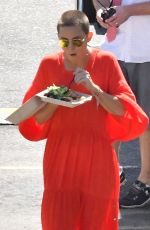KATE HUDSON Out for Lunch on the Set of Sister in Los Angeles 09/06/2017