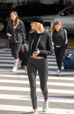 KELLY ROHRBACH at Los Angeles International Airpiort 09/17/2017