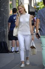 KELLY RUTHERFORD Out Shopping in New York 09/04/2017