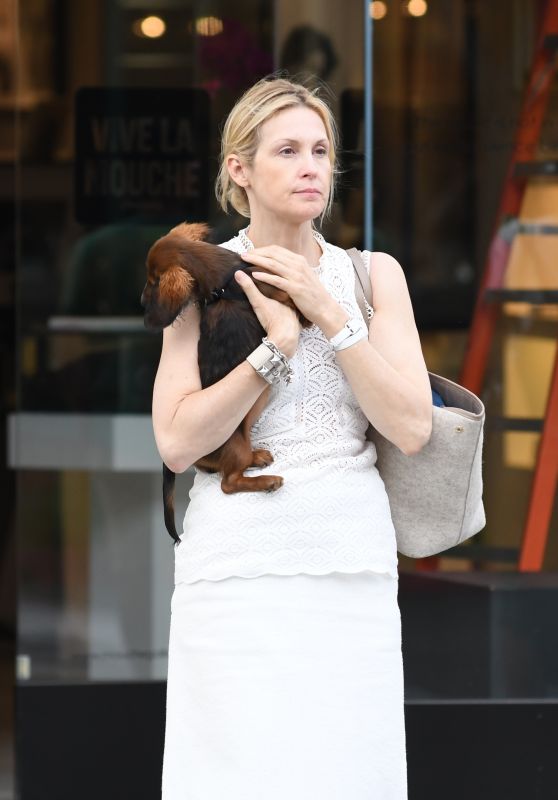 KELLY RUTHERFORD Out with Her Dog in Los Angeles 09/25/2017