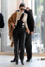 KENDALL JENNER Arrives at Versace Fashion Show in Milan 09/22/2017