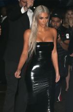KIM KARDASHIAN Arrves at Tom Ford Fashion Show at New York Fashion Week 09/06/2017