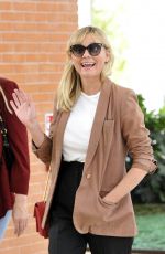 KIRTSEN DUNST Arrives at Airport in Venice for 74th Venice Film Festival 09/02/2017