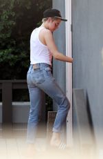 KRISTEN STEWART Arrives at a Spa in Los Angeles 09/20/2017