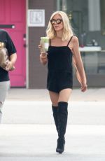 KRISTIN CAVALLARI Out and About in Los Angeles 09/16/2017