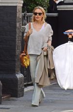 KYLIE MINOGUE Out and About in London //