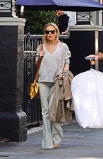 KYLIE MINOGUE Out and About in London //