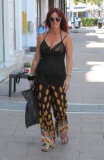 LAUREN SIMON Leaves Golden Tarts Hair Salon in Marbella 09/01/2017
