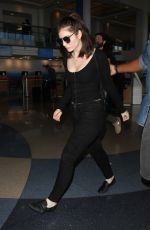 LORDE Arrives at LAX Airport in Los Angeles 09/21/2017