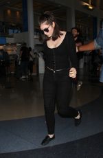 LORDE Arrives at LAX Airport in Los Angeles 09/21/2017