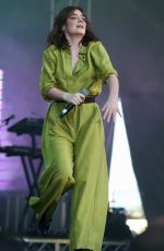 LORDE Performs at Iheartradio Beach Ball Summer Concert in Vancouver 09/03/2017