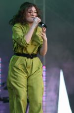 LORDE Performs at Iheartradio Beach Ball Summer Concert in Vancouver 09/03/2017
