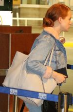MADELAINE PETSCH at Vancouver Airport 09/24/2017