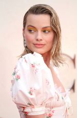 MARGOT ROBBIE at Goodbye Christopher Robin Premiere in London 0(/20/2017
