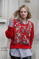 MARGOT ROBBIE at Kiss 100 FM Studios in London 09/21/2017