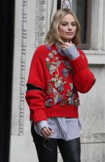 MARGOT ROBBIE at Kiss 100 FM Studios in London 09/21/2017