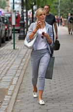 MARLA MAPLES Walks Out at Central Park in New York 09/11/2017