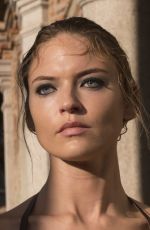 MARTHA HUNT at Alberta Ferretti Spring/Summer 2018 Fashion Show