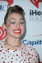 MILEY CYRUS at Iheartradio Music Festival in Las Vegas 09/23/2017