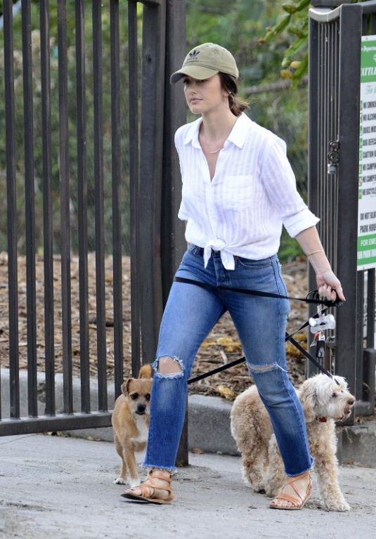 MINKA KELLY at Dog Park in West Hollywood 09/27/2017
