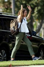 MOLLY SHANNON Arrives at Her Home 09/03/2017