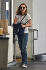 NATALIE PORTMAN at M Cafe in Beverly Hills 09/25/2017