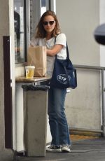 NATALIE PORTMAN at M Cafe in Beverly Hills 09/25/2017