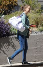 NATALIE PORTMAN Out and About in Silver Lake 09/27/2017