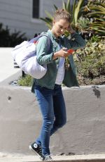 NATALIE PORTMAN Out and About in Silver Lake 09/27/2017