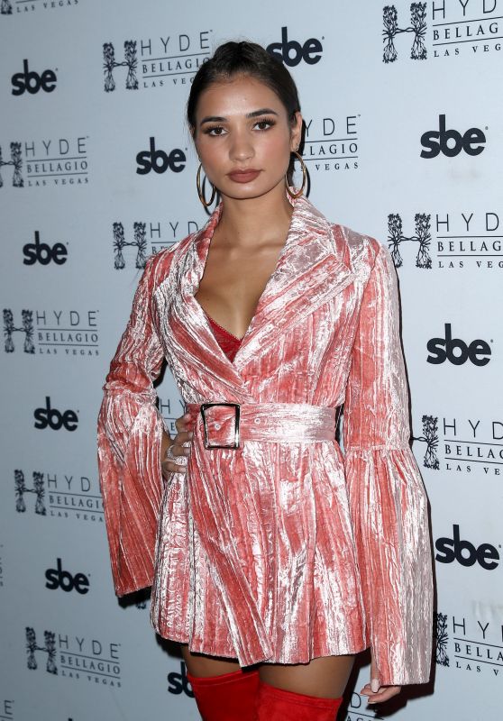 PIA MIA PEREZ Celebrates Her 21st Birthday at Hyde Bellagio in Las Vegas 09/24/2017