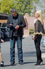 Pregnant GWEN STEFANI Out and About in Palm Desert 09/24/2017