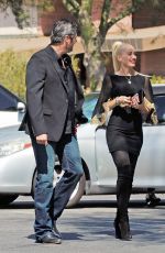 Pregnant GWEN STEFANI Out and About in Palm Desert 09/24/2017