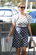REESE WITHERSPOO Out to Lunch in Brentwood 09/25/2017