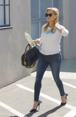 REESE WITHERSPOON Arrives at Her Office in Santa Monica 09/28/2017