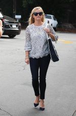 REESE WITHERSPOON at Country Mart in Brentwood 09/15/2017