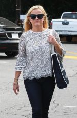 REESE WITHERSPOON at Country Mart in Brentwood 09/15/2017