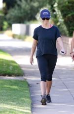 REESE WITHERSPOON Out in Los Angeles 09/25/2017