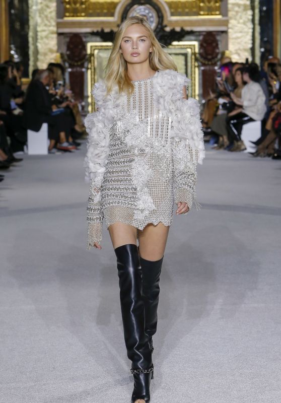 ROMEE STRIJD at Balmain Spring/Summer 2018 Fashion Show