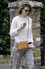 ROSE LESLIE Out and About in London 09/01/2017