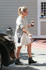 SARAH MICHELLE GELLAR Out for Coffee in Santa Monica 09/21/2017