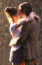 SELENA GOMEZ Kissing on the Rain on the Set of Untitled Woody Allen Project 09/26/2017