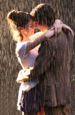 SELENA GOMEZ Kissing on the Rain on the Set of Untitled Woody Allen Project 09/26/2017