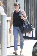 SHANNEN DOHERTY Shopping for Groceries in Malibu 09/06/2017
